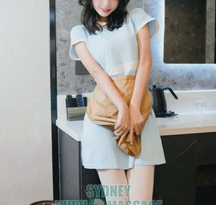 Monica's sensual massage